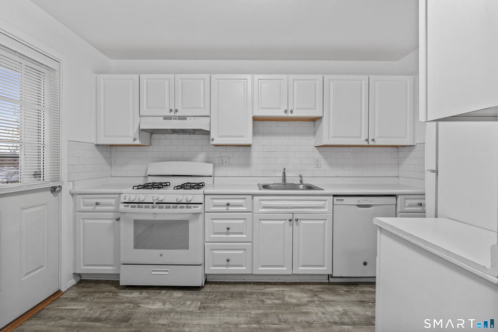 18 Hamilton Court - Photo 0