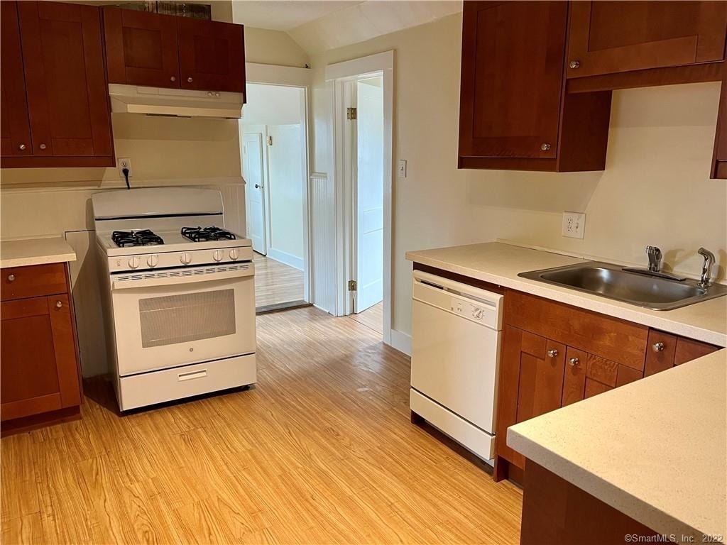 87 Kneen Street - Photo 2