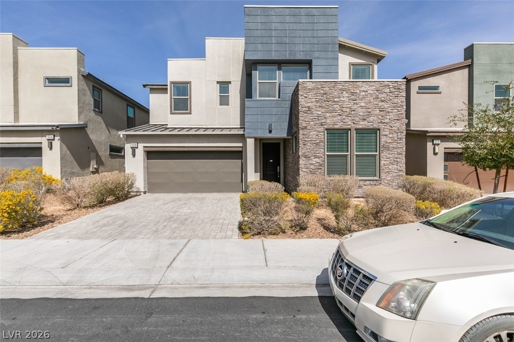 520 Founders Creek Avenue - Photo 2