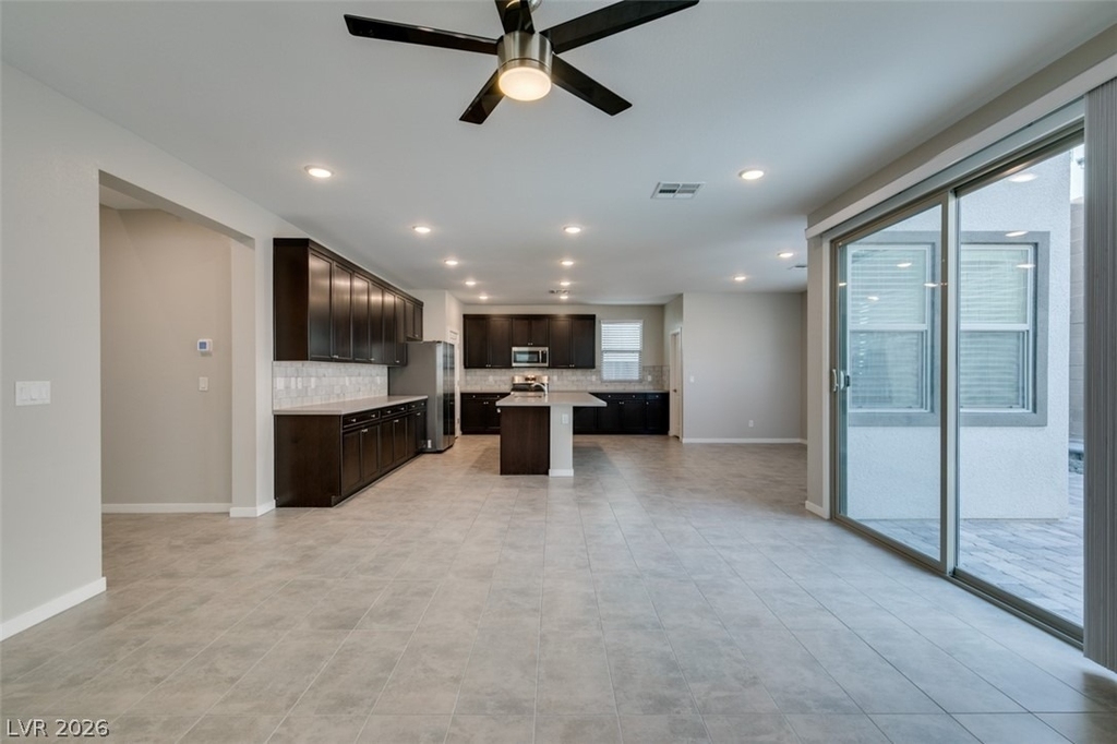 520 Founders Creek Avenue - Photo 10