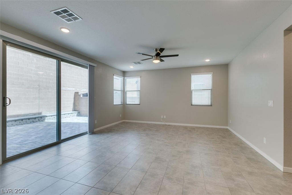 520 Founders Creek Avenue - Photo 6