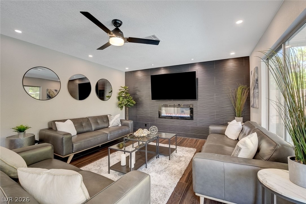 2924 Domino Way - Photo 7