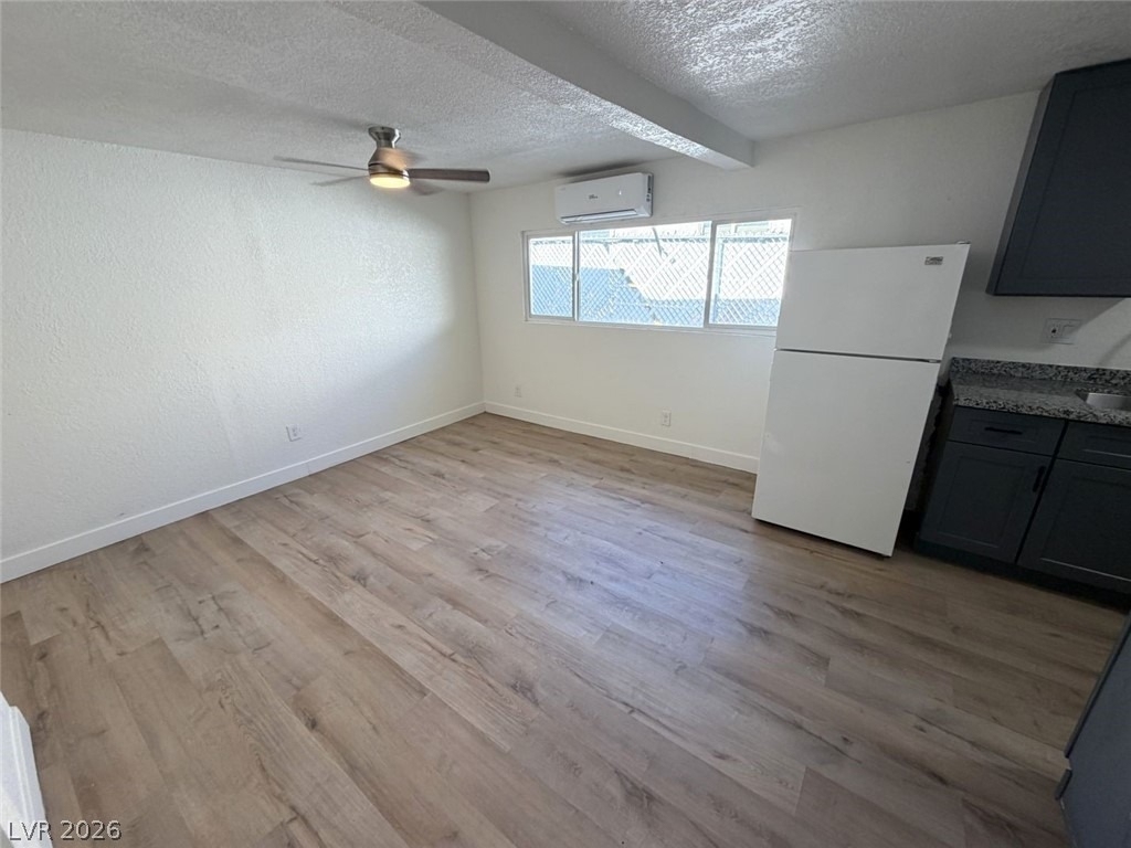 2030 Sunrise Avenue - Photo 5