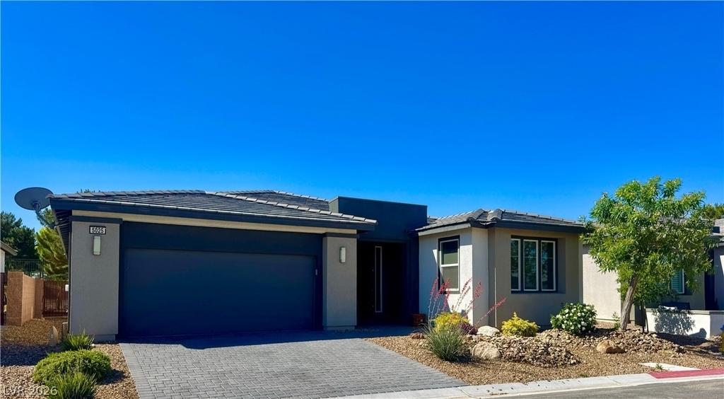 5025 E Beacon Ridge Drive - Photo 1