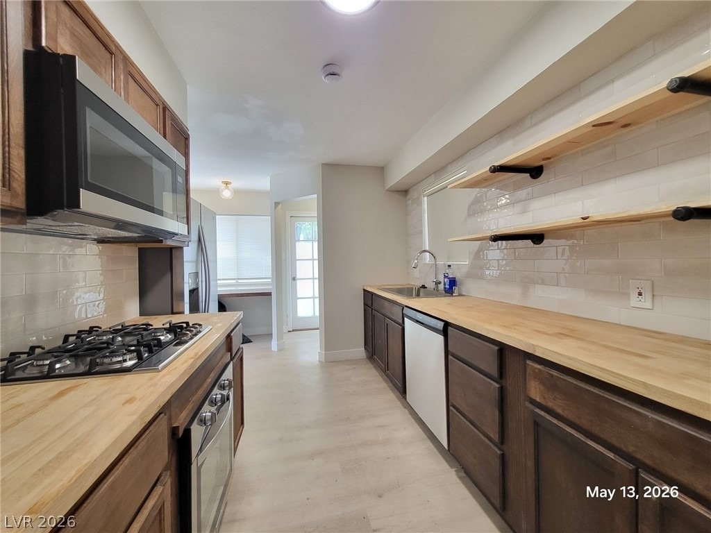 5409 Gipsy Avenue - Photo 2