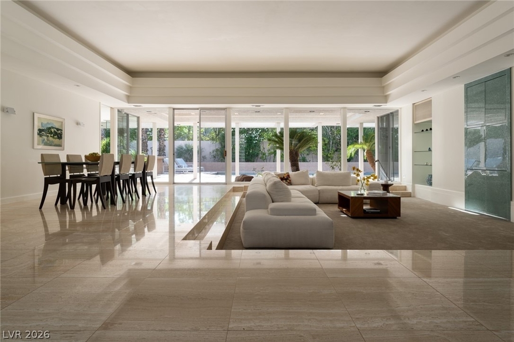 208 Desert View Street - Photo 3