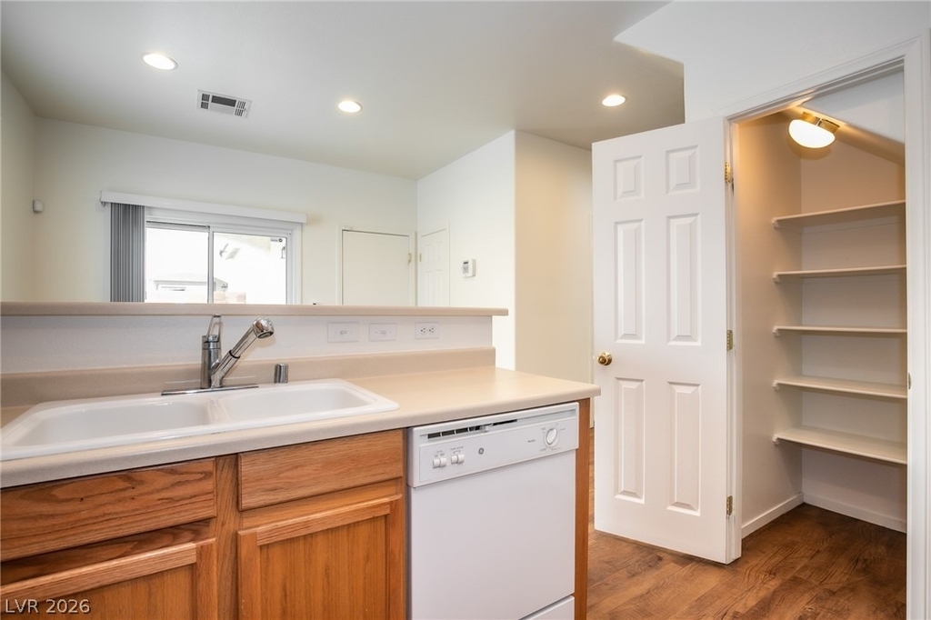 4184 Swept Plains Street - Photo 9