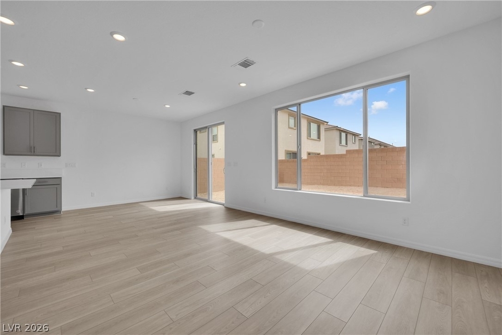 5925 Obsidian Sky Avenue - Photo 7