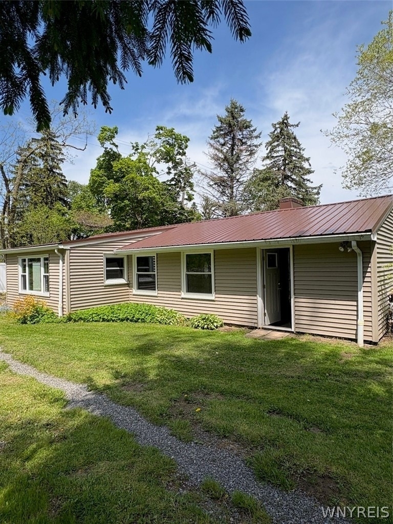 896 Hillside Drive - Photo 4