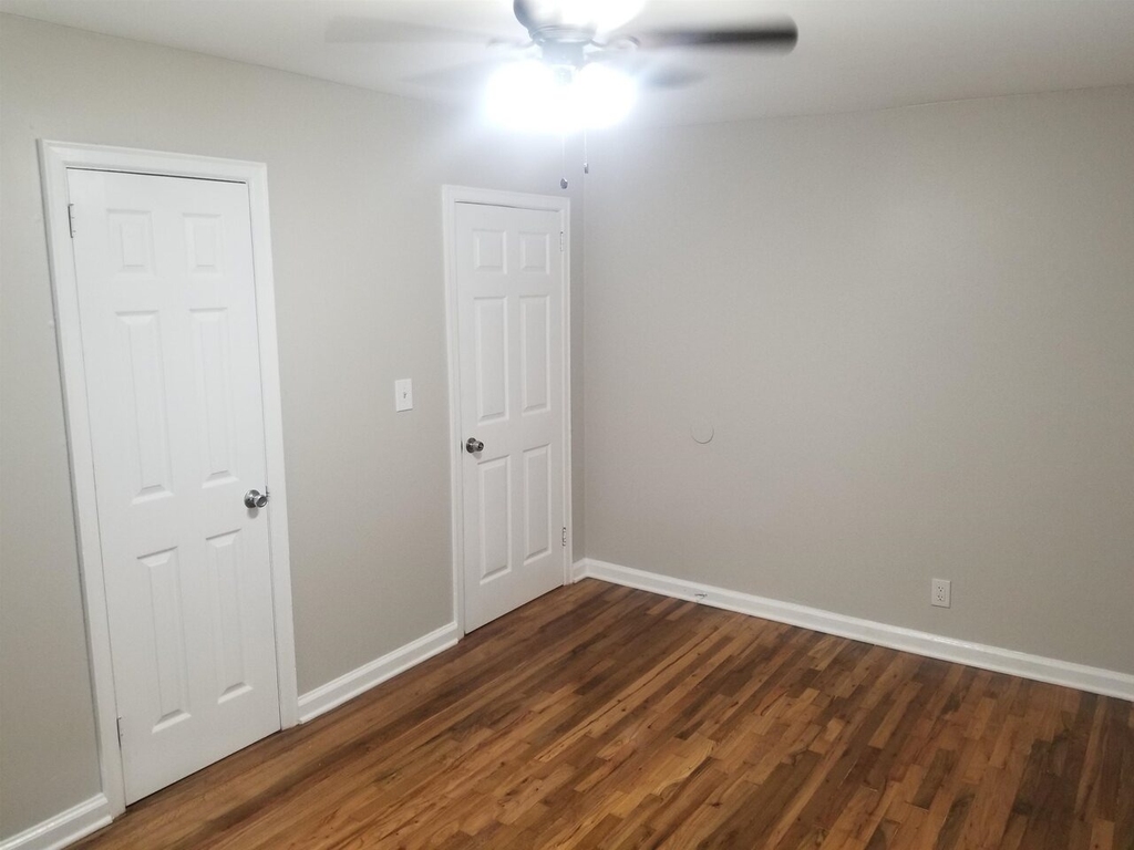 2467 Calvin Avenue - Photo 13
