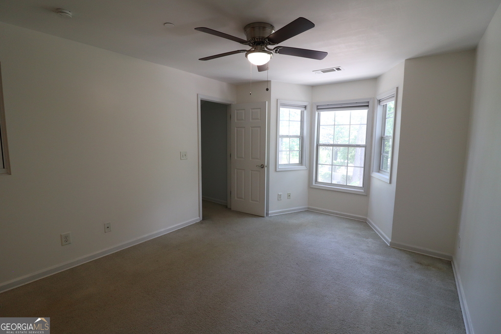 3900 Riverlook Parkway Se - Photo 17