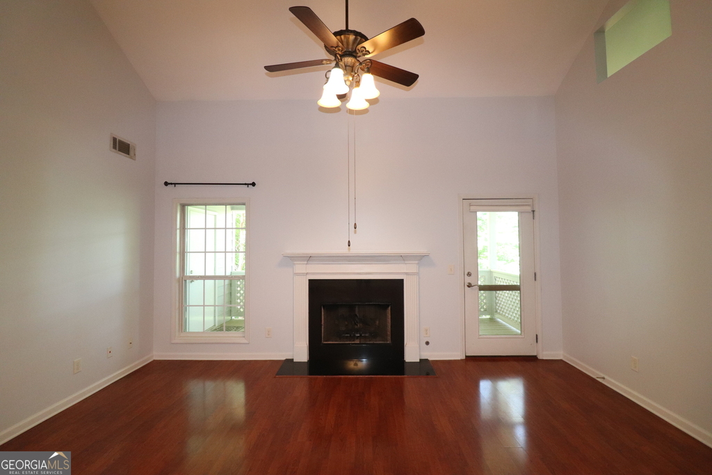 3900 Riverlook Parkway Se - Photo 3