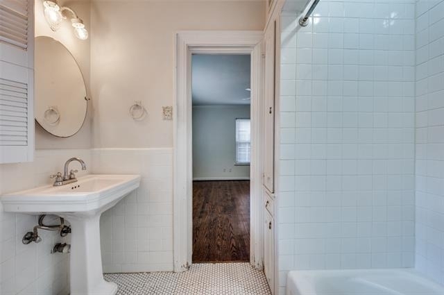 4543 Westway Avenue - Photo 9
