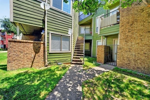 9837 Walnut Street - Photo 12