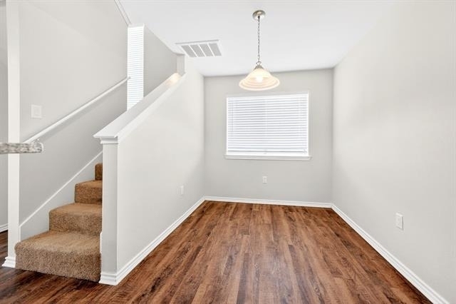 9837 Walnut Street - Photo 6