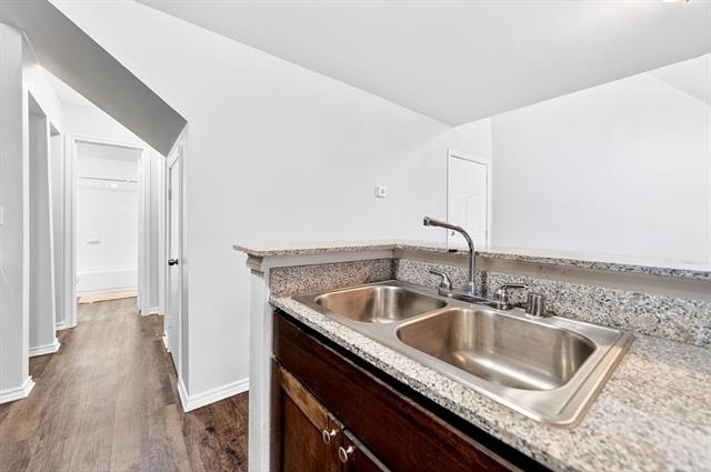 9837 Walnut Street - Photo 9
