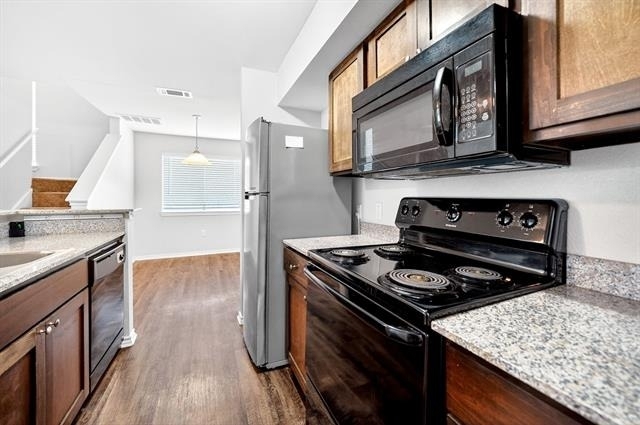 9837 Walnut Street - Photo 15