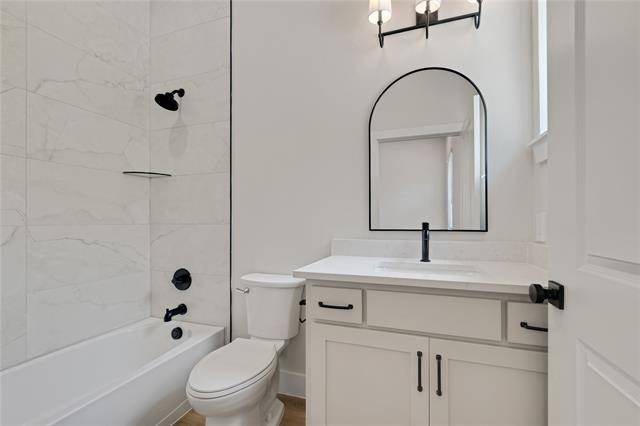 408 Foch Street - Photo 3