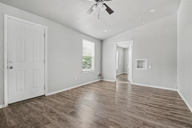2475 Volga Avenue - Photo 8