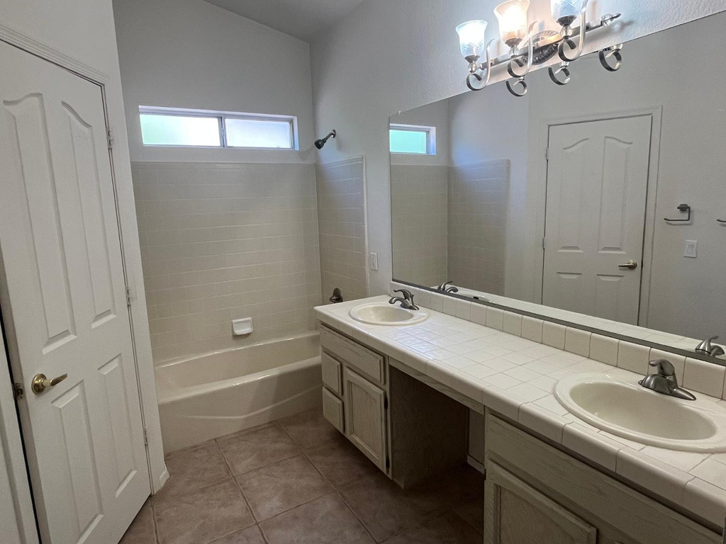 10302 E Coopers Hawk Drive - Photo 7