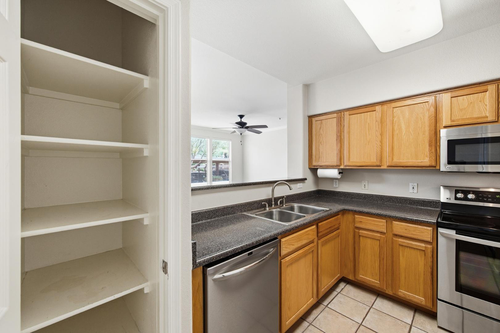 20100 N 78th Place - Photo 11
