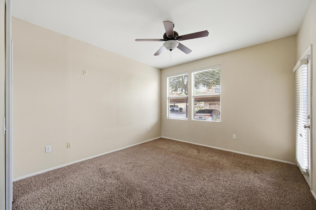 20100 N 78th Place - Photo 17