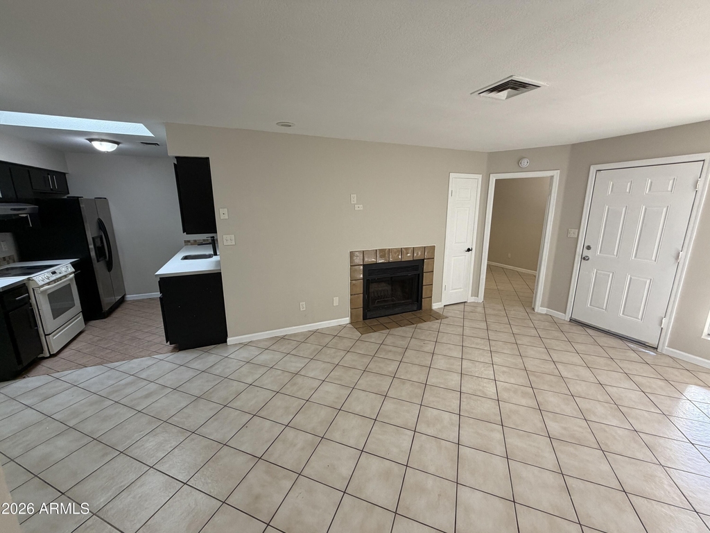 4820 N 89th Avenue - Photo 12