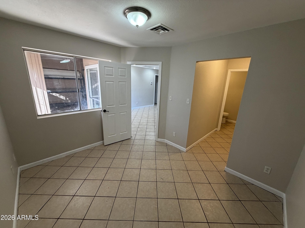 4820 N 89th Avenue - Photo 8