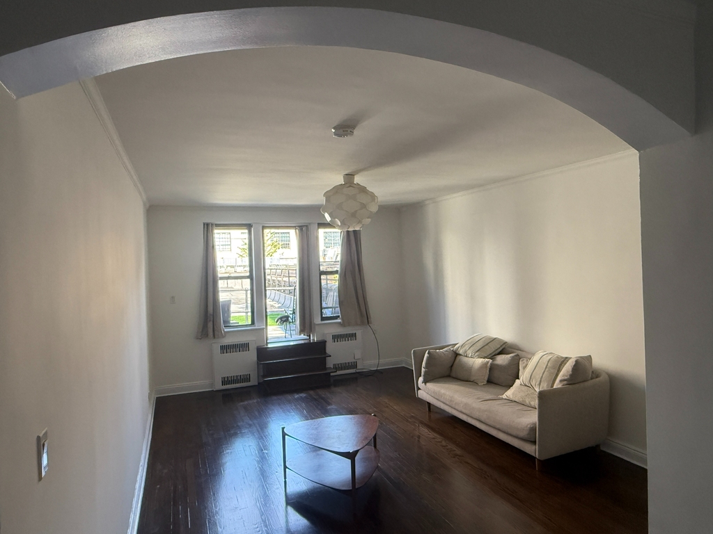 154 Henry Street - Photo 0