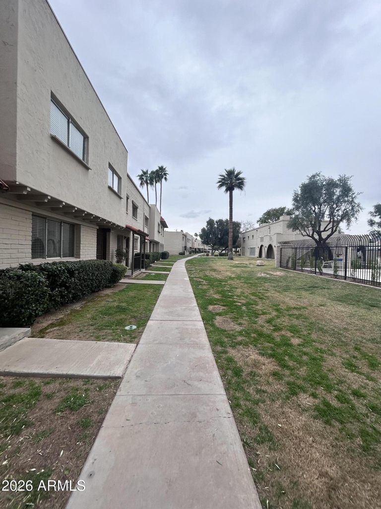 6845 E Osborn Road - Photo 31