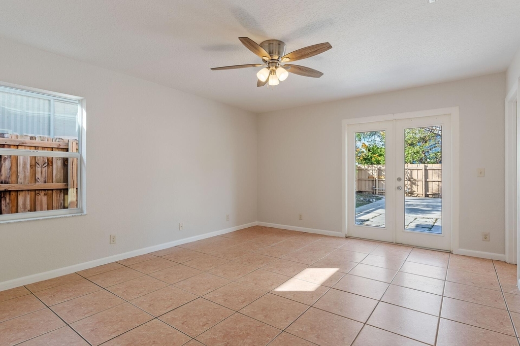 623 N L Street - Photo 7