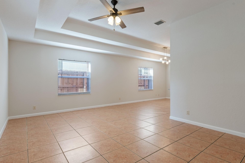 623 N L Street - Photo 3