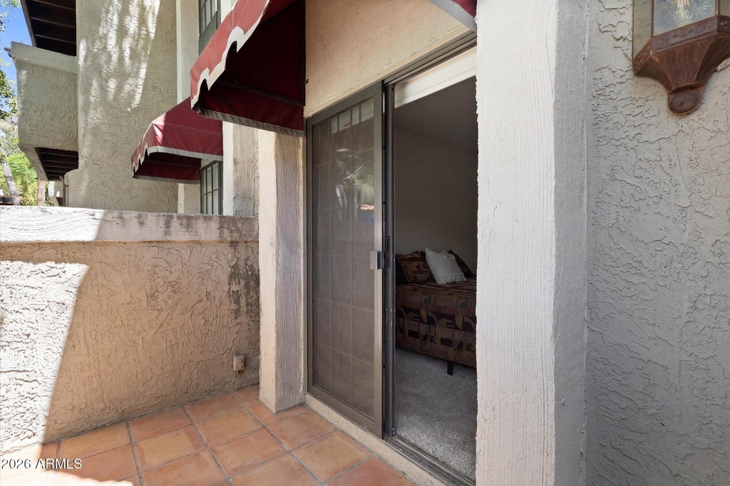 7557 N Dreamy Draw Drive - Photo 18