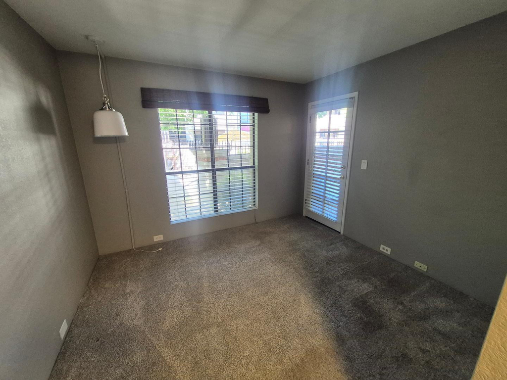 7557 N Dreamy Draw Drive - Photo 8