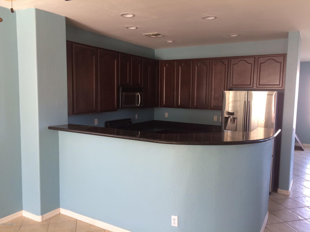 15164 N 173rd Lane - Photo 3