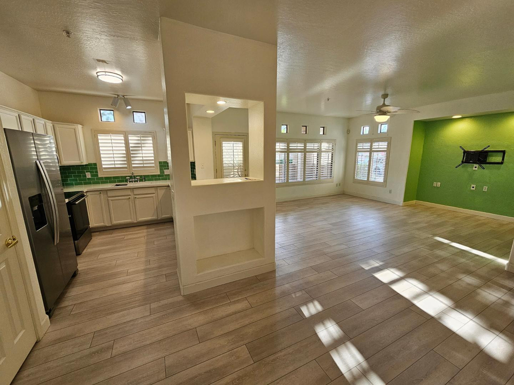 1351 N Pleasant Drive - Photo 2