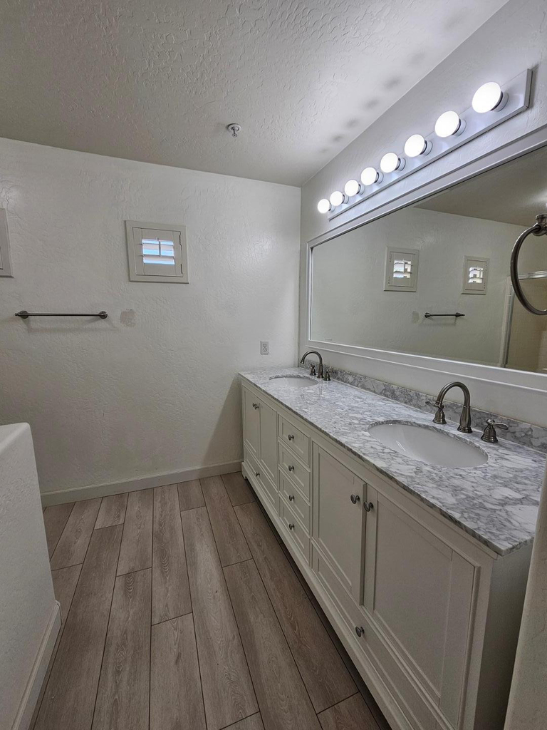 1351 N Pleasant Drive - Photo 9