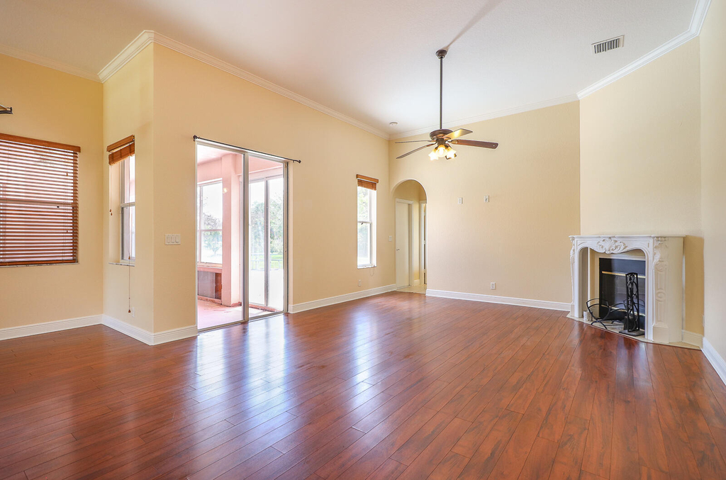 15137 85th Avenue N - Photo 10