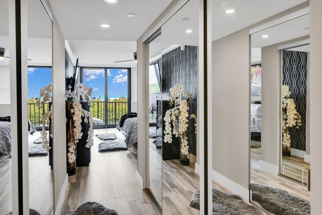 899 Jeffery Street - Photo 18