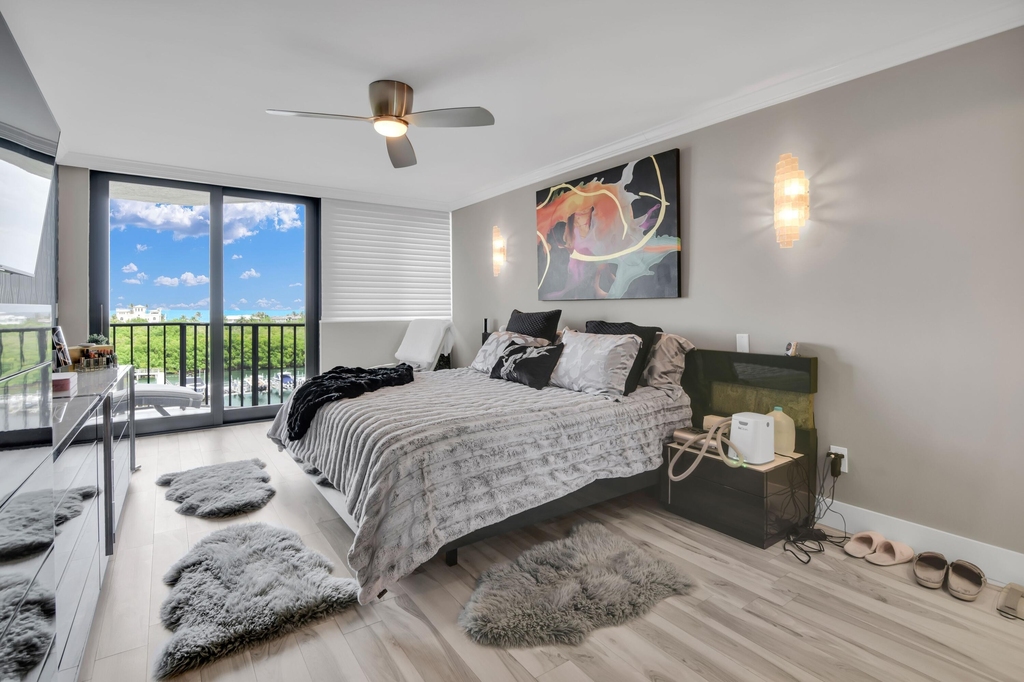 899 Jeffery Street - Photo 15