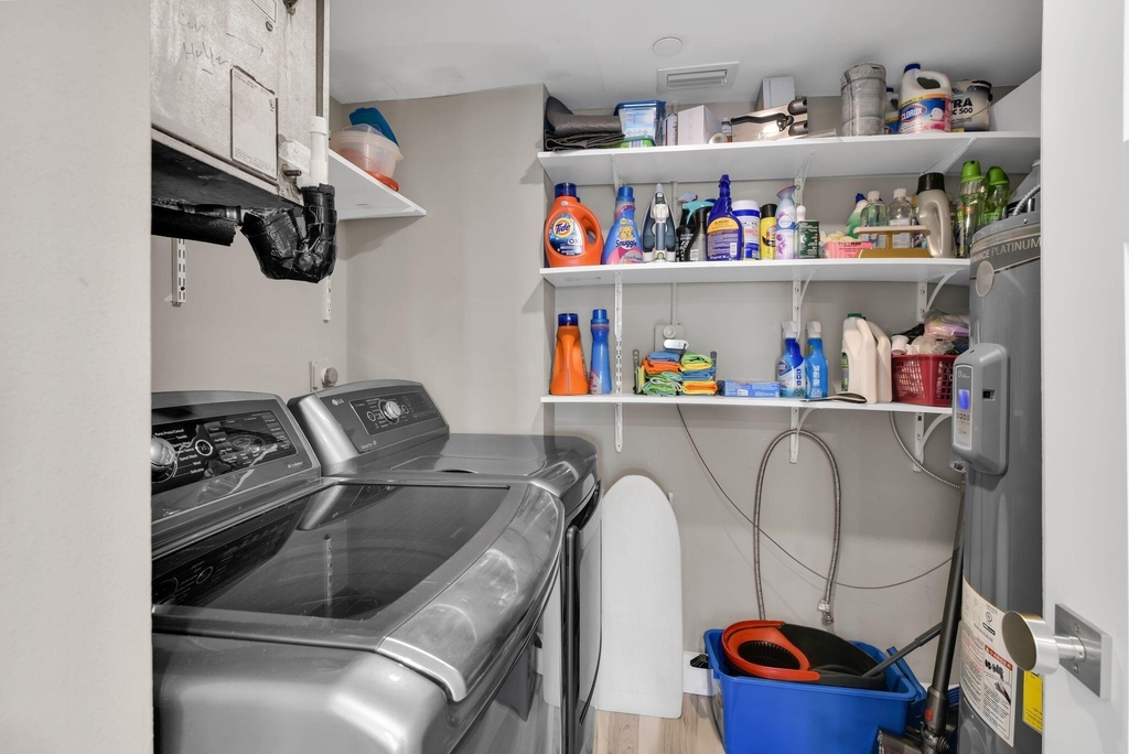 899 Jeffery Street - Photo 21