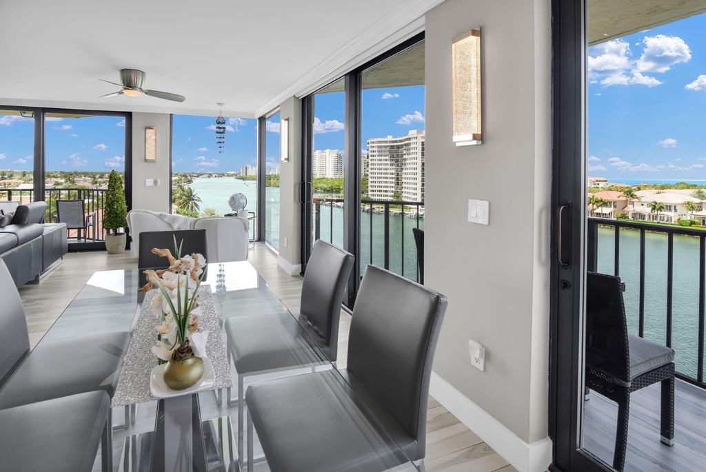 899 Jeffery Street - Photo 11