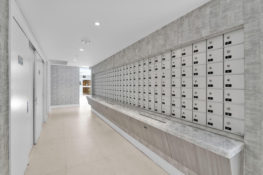 899 Jeffery Street - Photo 48