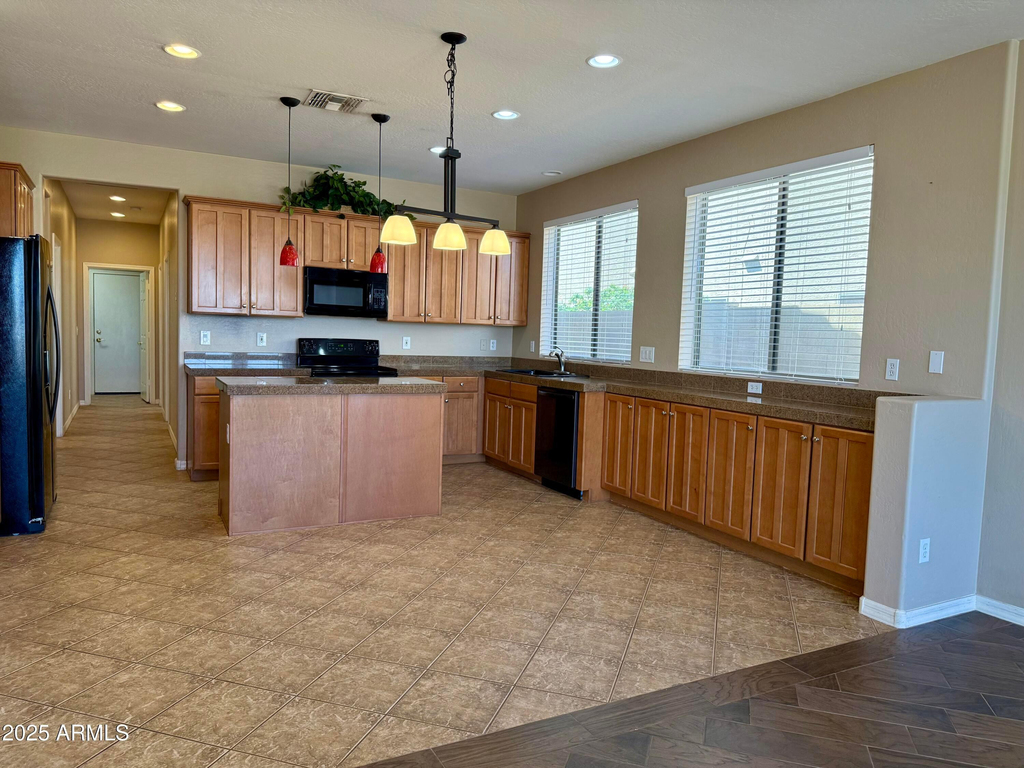 3518 W Plymouth Drive - Photo 2