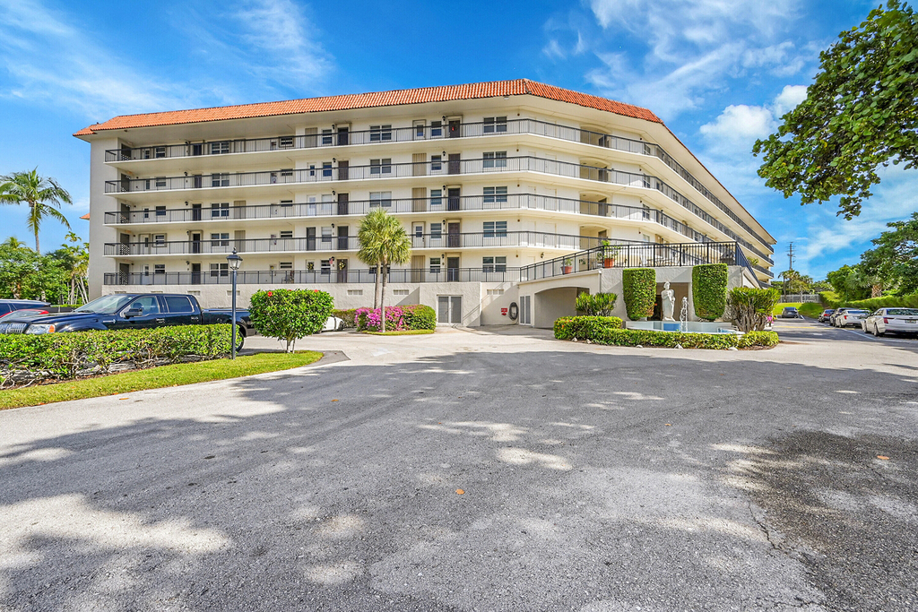 2871 N Ocean Boulevard - Photo 54