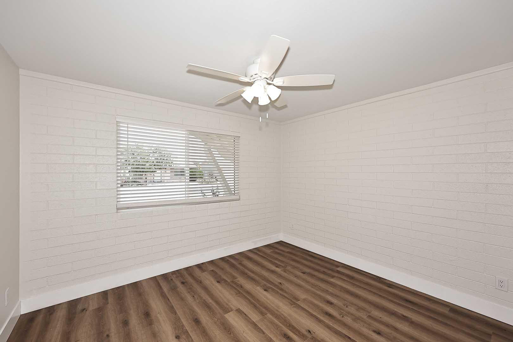 10537 W La Jolla Drive - Photo 47
