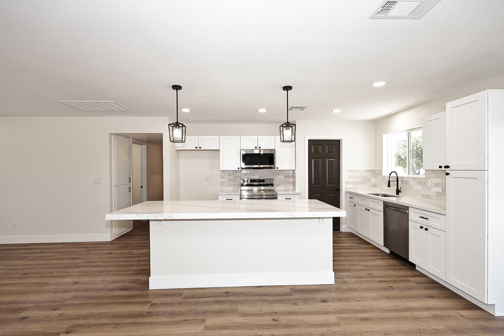 10537 W La Jolla Drive - Photo 17