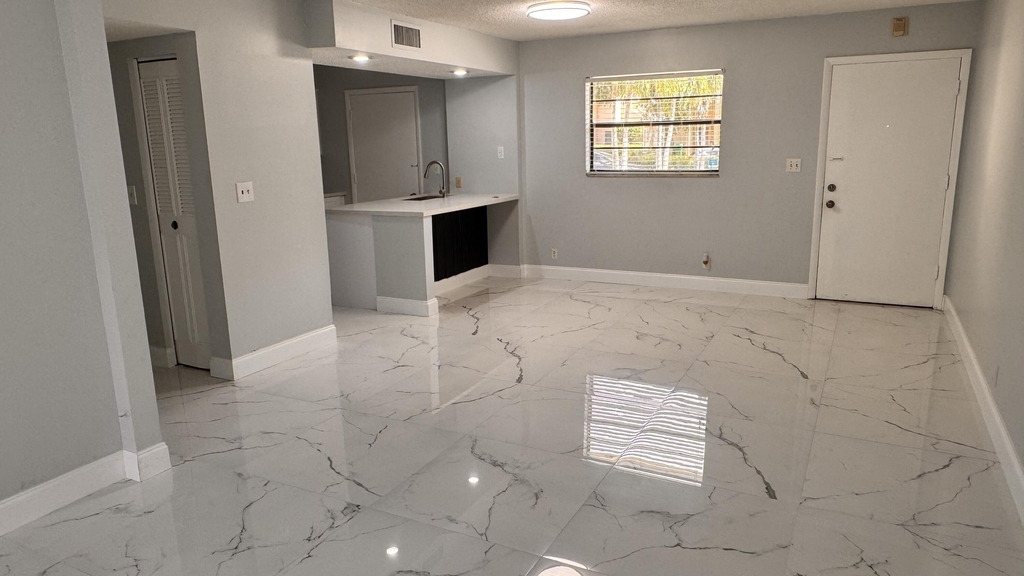 9150 Nw 38th Drive - Photo 14