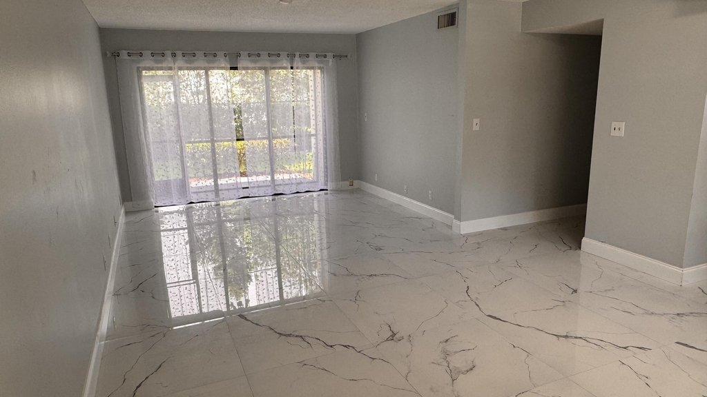 9150 Nw 38th Drive - Photo 15