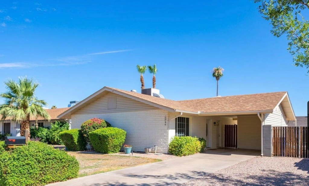2046 E Yale Drive - Photo 0
